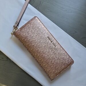 Michael Kors Metallic Rose Gold Wristlet/Wallet